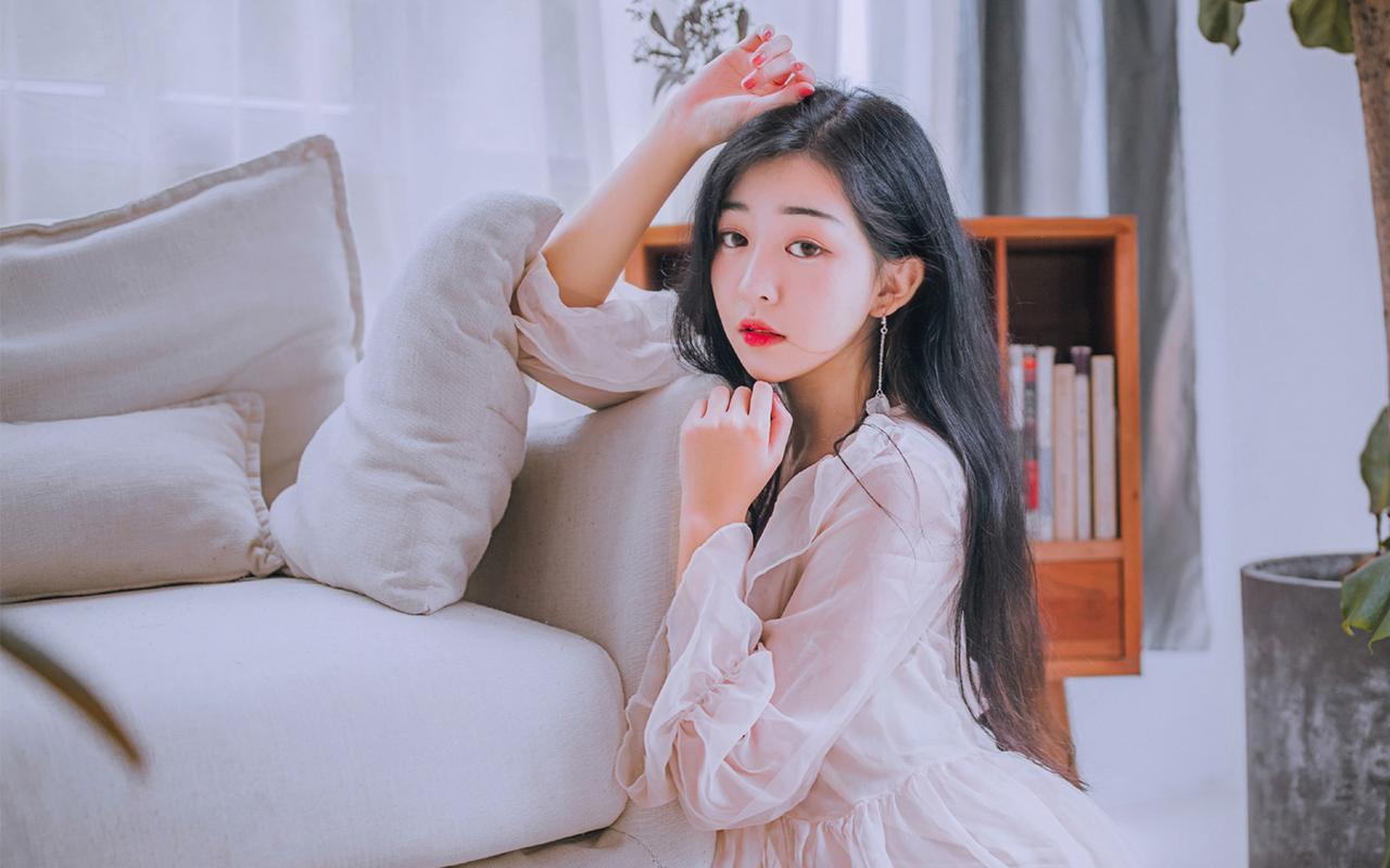 黄仁勋称赞DeepSeek：杭州是“中国硅谷”